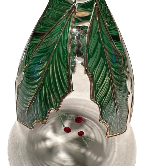 Holly leaf and berries Wine Glasses made in Romania - Picture 5 of 5